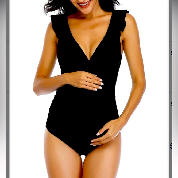 Othr Other - New Maternity Swimsuit Sz Med for your warm weather getaway 🚢